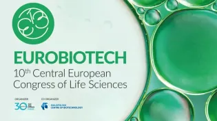 Eurobiotech 10. Centralny Europejski Kongres Nauk Przyrodniczych, zielone tło z bąbelkami.