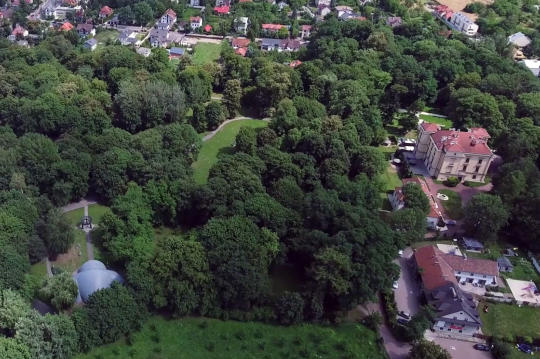 Spotkanie z mieszkańcami poświęcone rewitalizacji Parku Decjusza
