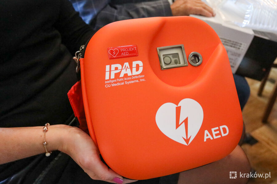 Defibrylator AED