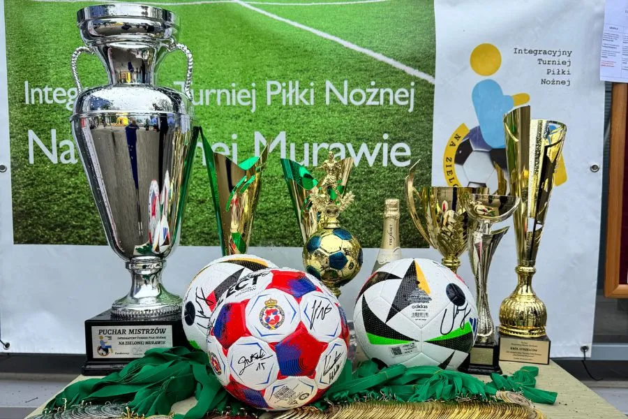 Piłka nożna, integracja i sportowe emocje