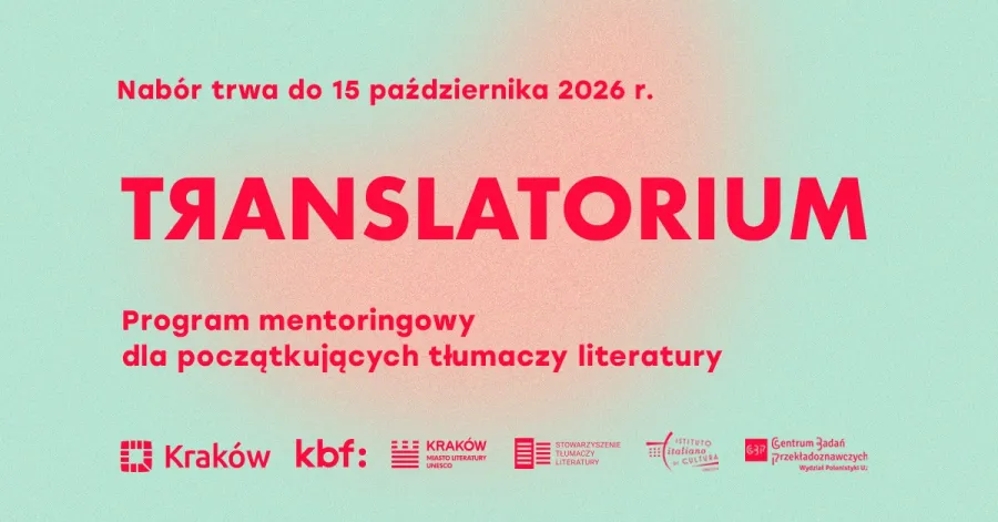 Grafika na delikatnie, pastelowo niebieskim tle różowy napis: Nabór do programu mentorskiego dla początkujących tłumaczy literatury do 15 października 2026 r.