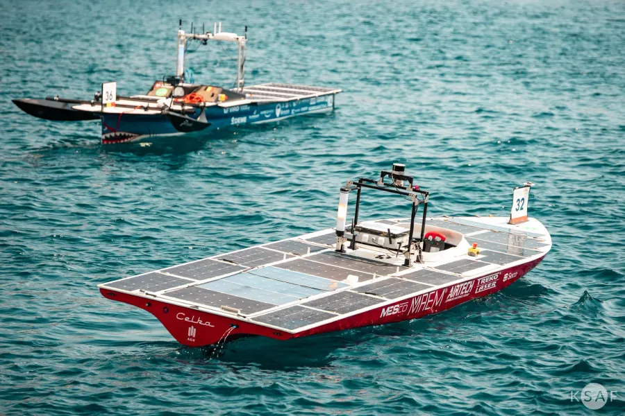 AGH Solar Boat