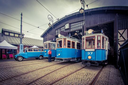 Sobota z zabytkowym tramwajem na linii nr 61