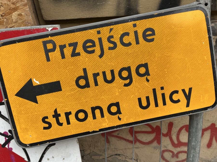 Przejście drugą stroną ulicy