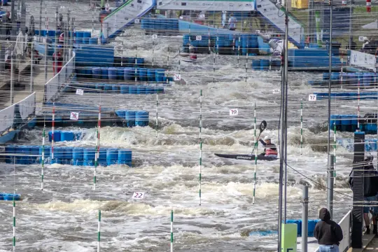 Mistrzostwa Polski na Kolnej. W niedzielę finałowa rywalizacja w kayak crossie