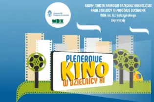 Plenerowe kino w Uździelnicy XI z datami i tytułami filmów: Casablanca, Jeden na milion, Dalej jazda 2.