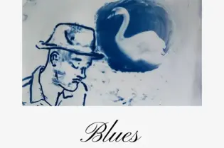 Grafika promująca wystawę artystyczną Anny Garasko „Blues”. Wernisaż odbędzie się 1 września 2026 r. o godz. 16:00, a wystawa będzie czynna od 1 do 25 września w DPS Nowa Huta.