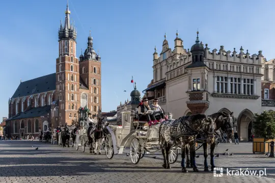 Zamknięcie postoju stałego dorożek i zakaz przejazdu przez Rynek Główny