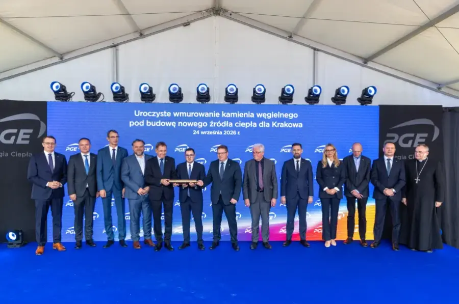 Uroczystość wmurowania kamienia węgielnego pod budowę nowego źródła ciepła dla Krakowa.