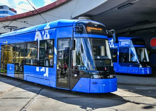 705776