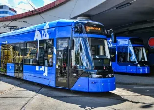 705776