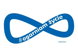 Nieskończoność z napisem #ogarniam życie oraz datami 2026/2027.
