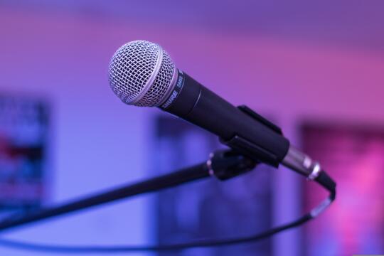 Patriotyczne piosenki i poezja połączą pokolenia. Trwa nabór do konkursu