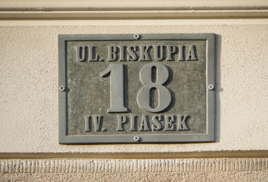 Biskupia 18
